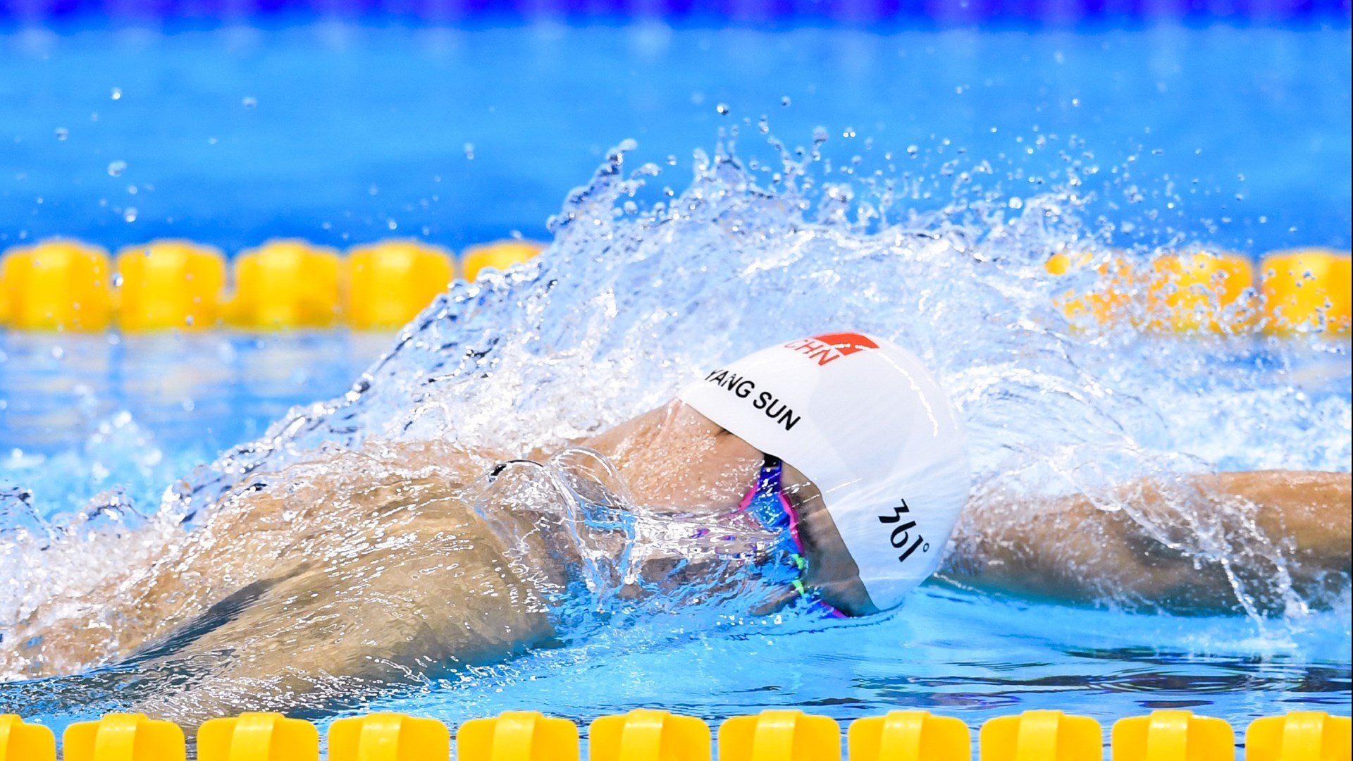 中国男篮客战表现稳定 场面控制力增强，中国男篮又一巨无霸